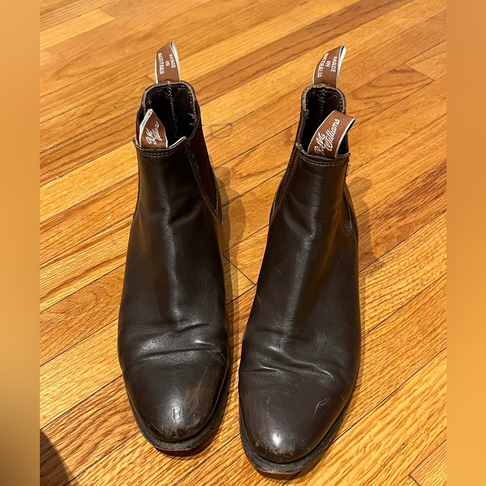 R.M Williams leather Chelsea boots